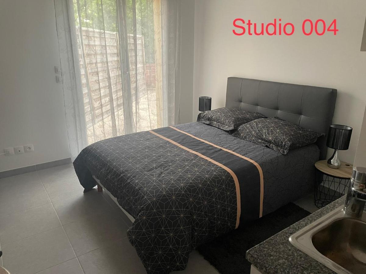 Studio A 300 M De La Gare De Mantes-La-Jolie Εξωτερικό φωτογραφία