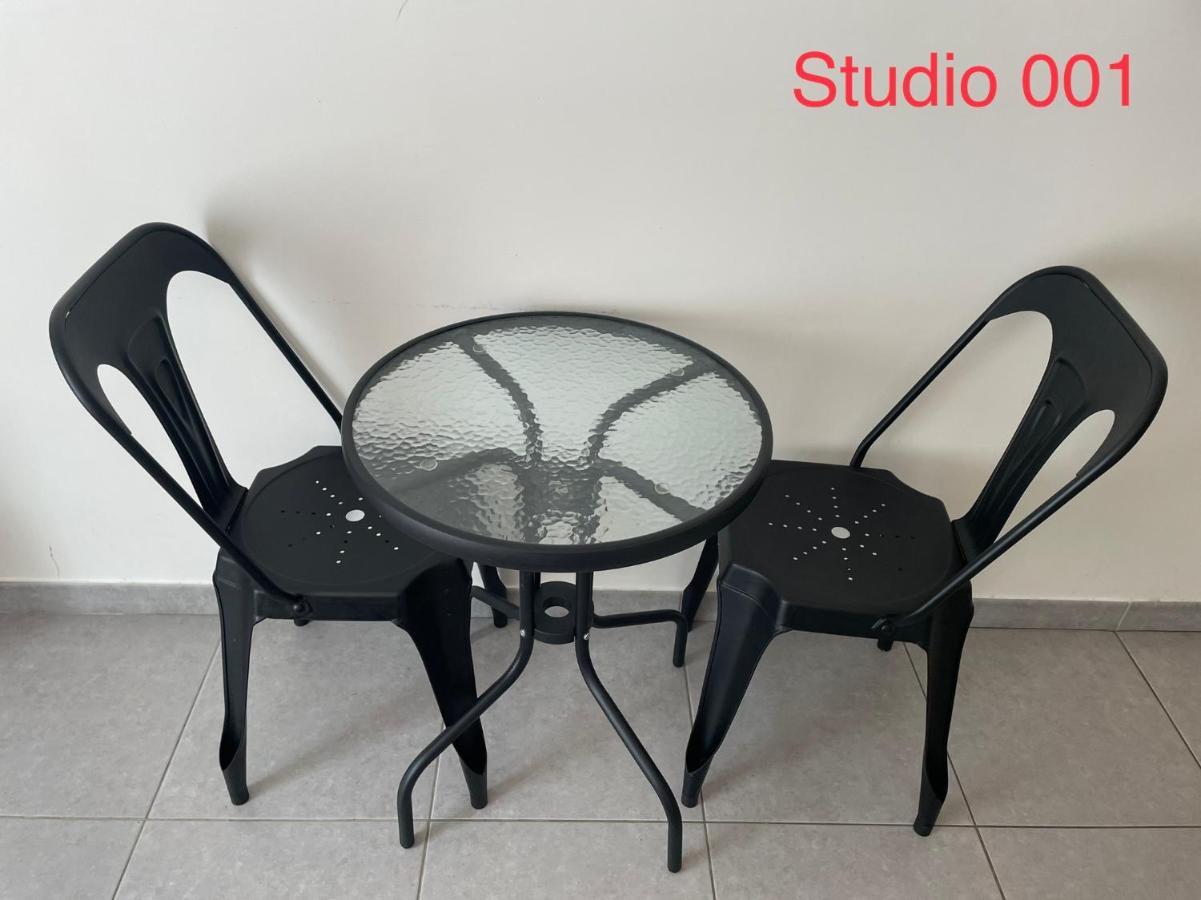 Studio A 300 M De La Gare De Mantes-La-Jolie Εξωτερικό φωτογραφία