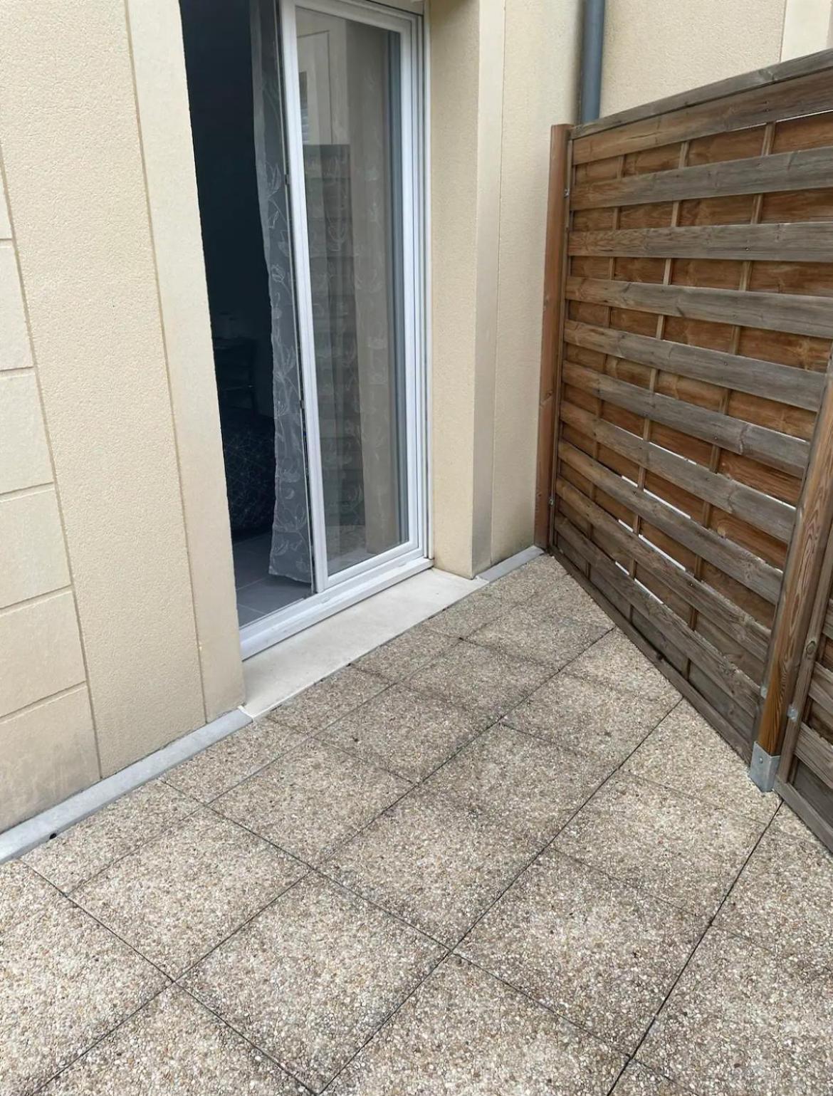 Studio A 300 M De La Gare De Mantes-La-Jolie Εξωτερικό φωτογραφία